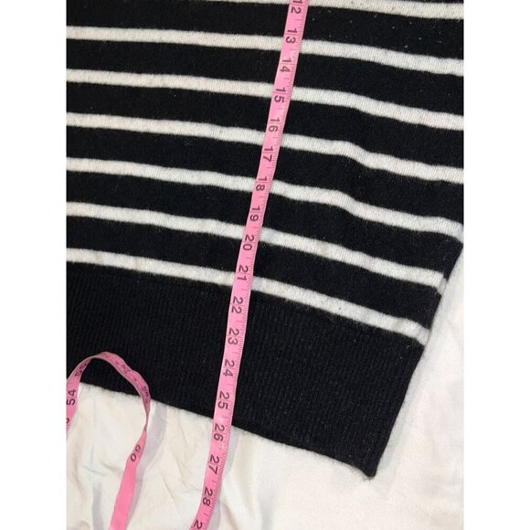 Charter Club 100% Cashmere Black/White Striped Shoulder Button Turtleneck Sweate - Picture 7 of 9